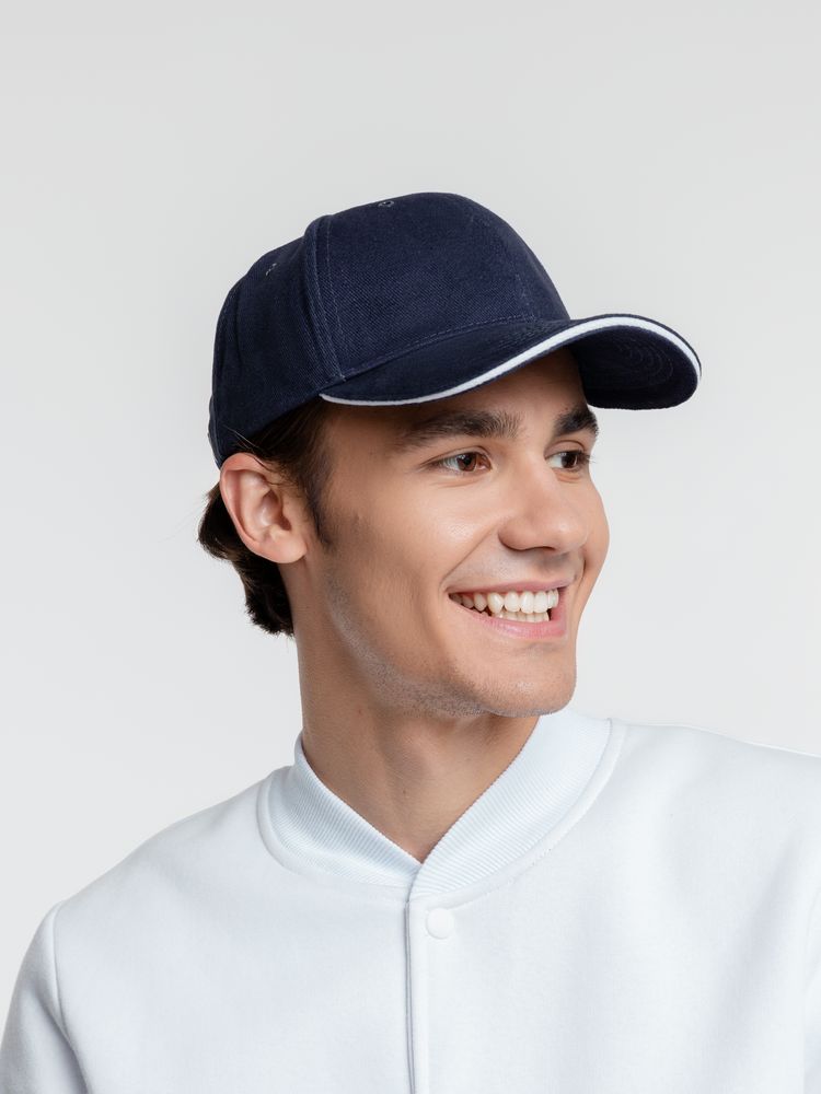 Бейсболка Generic