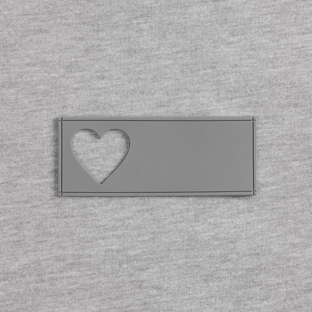 Лейбл из ПВХ с вырубкой «Сердце»