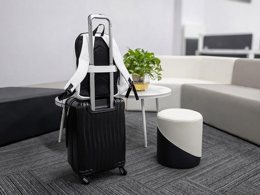 Водостойкий рюкзак с защитой от краж Phantom Mini для ноутбука 16