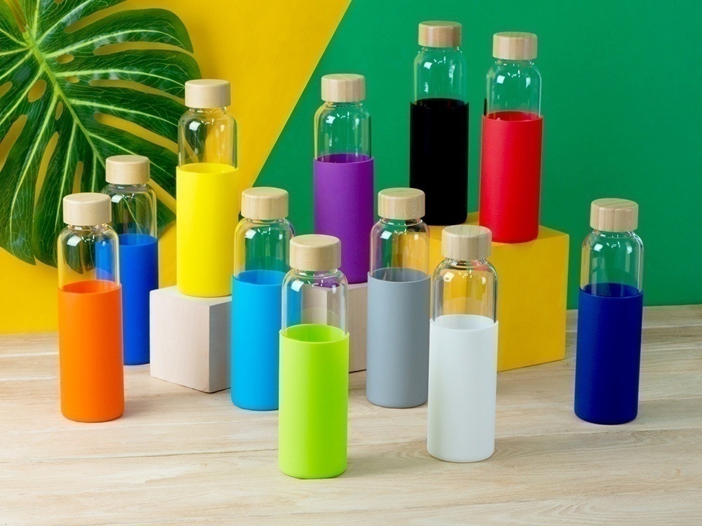 Стеклянная бутылка для воды в силиконовом чехле Refine